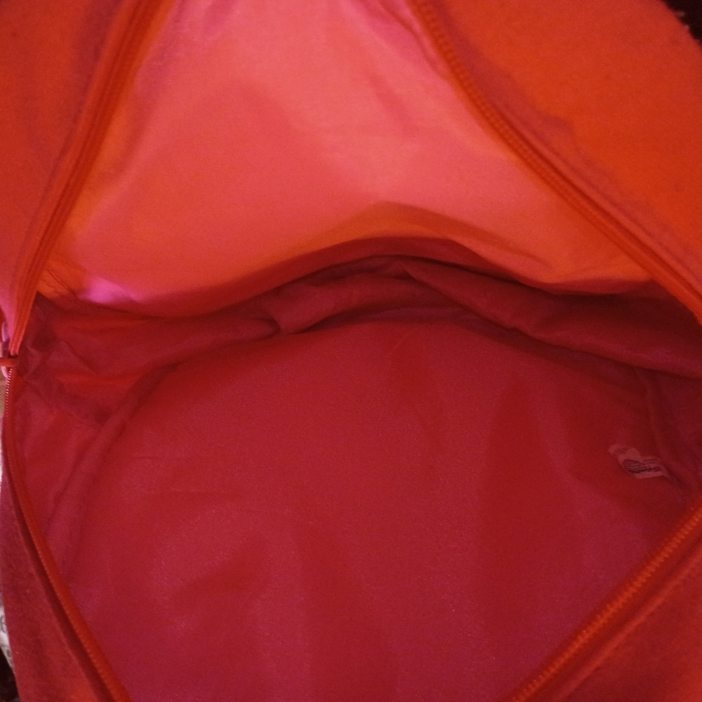 Adorable Hello kitty backpack - Picture 6 of 6